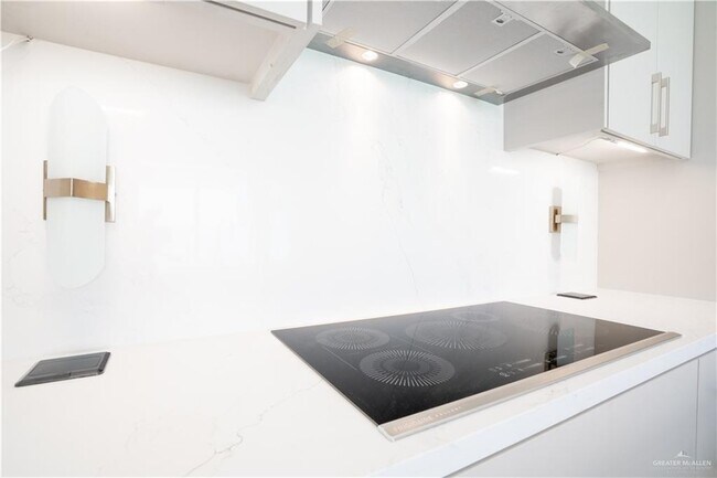 Building Photo - 36 Cottonwood St