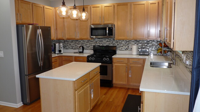 Building Photo - 2724 Spenser Ct