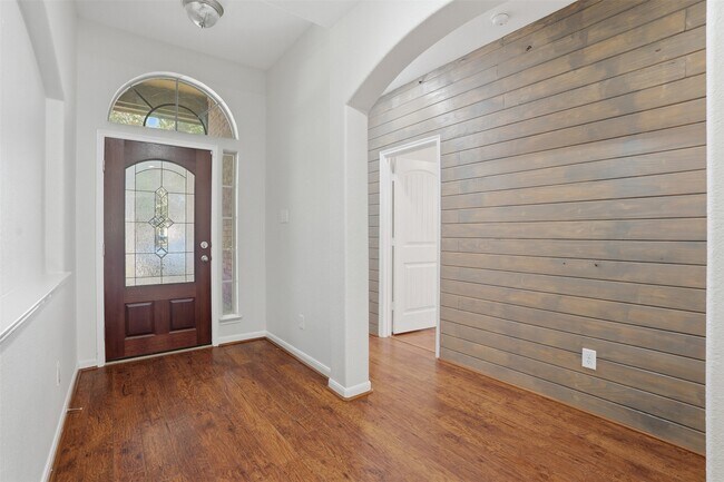 Building Photo - 11126 Celano Dr