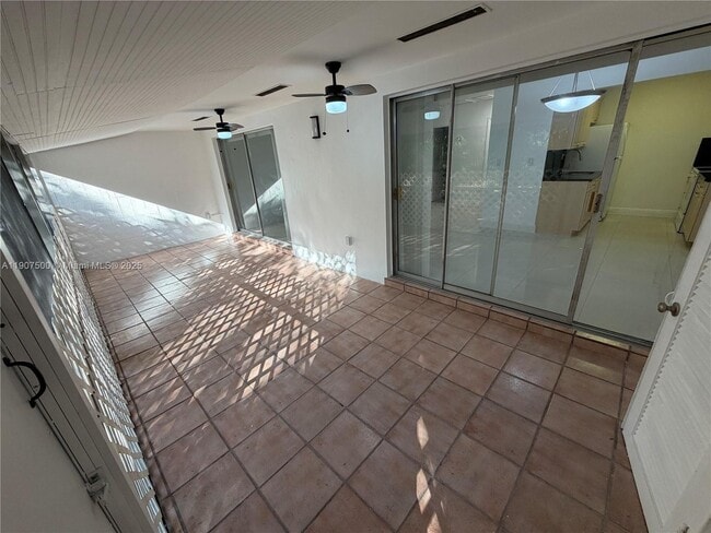 Building Photo - 400 Minorca Ave