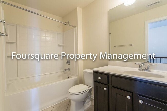 Building Photo - Single Family Home |1st Floor- Guest Suite...