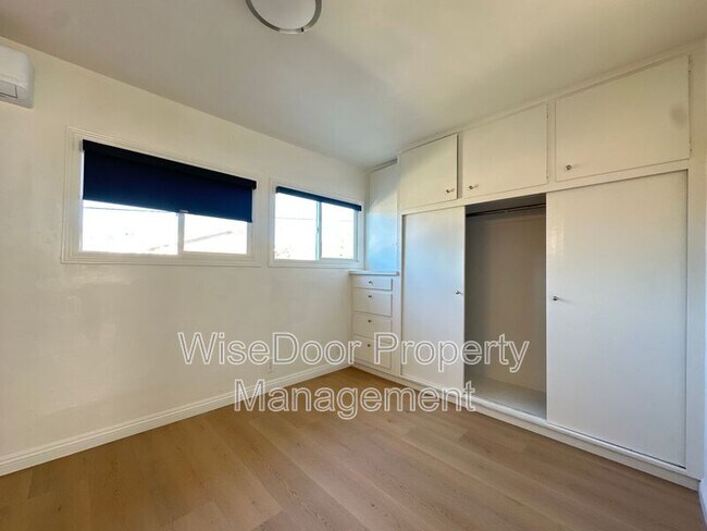 Building Photo - 5934 D