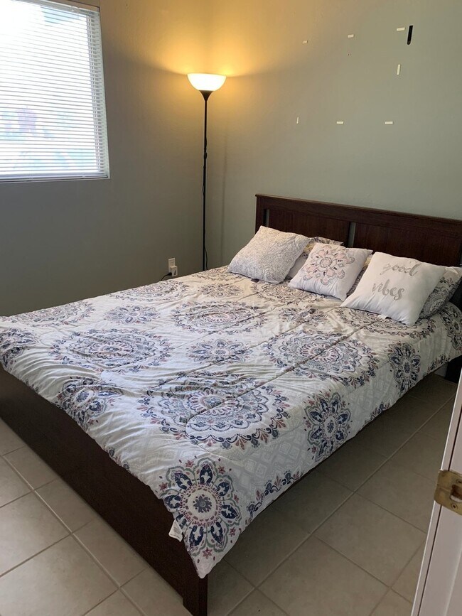 Building Photo - RENT READY!!! 3 BED 2 BATH IN NORTH LAS VEGAS!