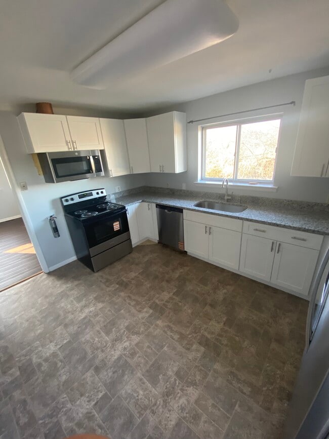 Building Photo - 3636 Phelps St