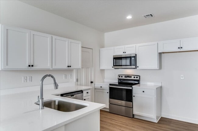 Building Photo - 11312 W 35th St S