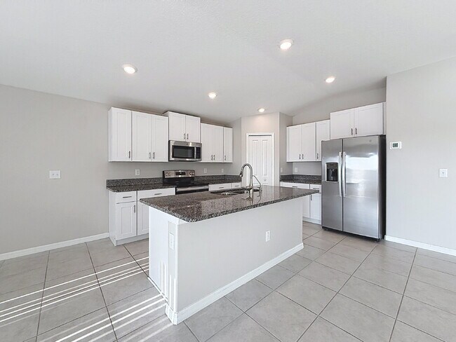 Building Photo - 31857 Sun Kettle Lp