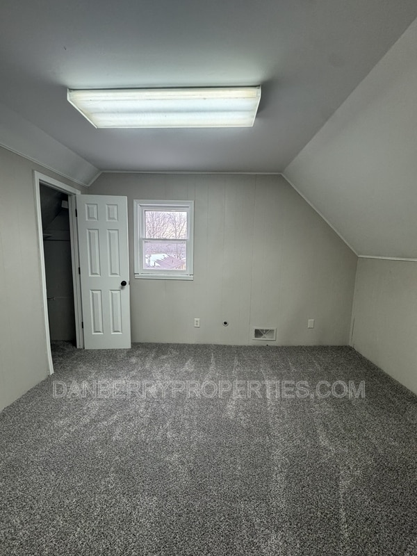 Building Photo - 929 Tiffin Ave