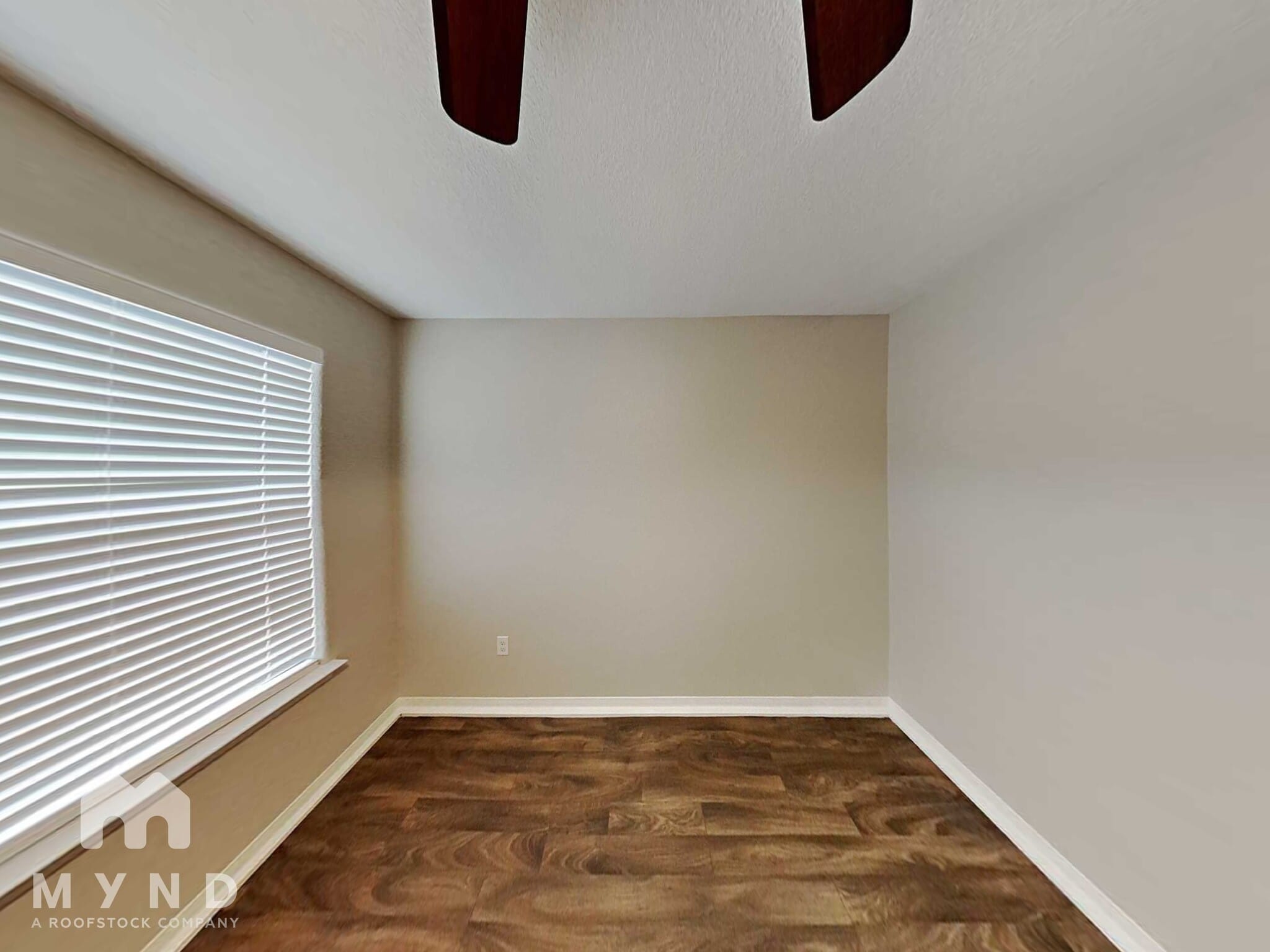 Building Photo - 5422 Chase Canyon