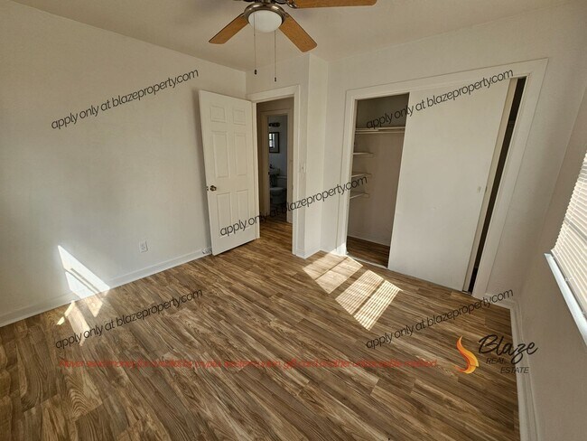 Building Photo - 2-Bedroom House with Large Backyard