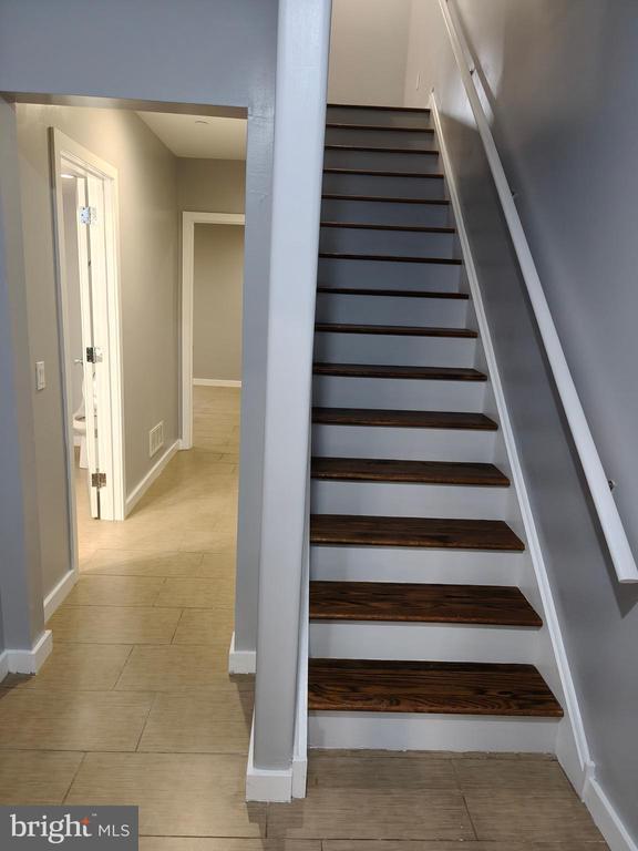 Building Photo - 1105 Mt Vernon St