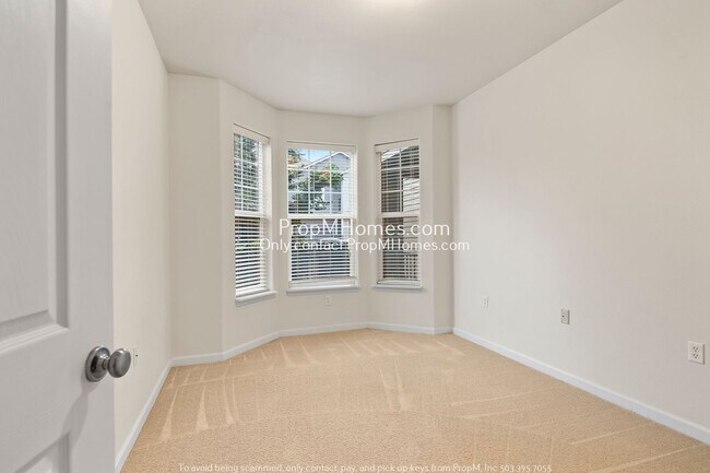Building Photo - Wonderful Three Bedroom Condo at The Summe...