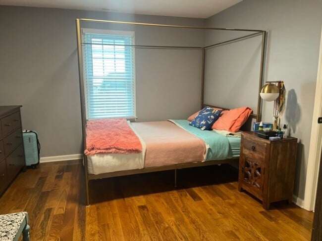 Building Photo - Charming 2 Bed/ 1 Bath home in Madison wit...