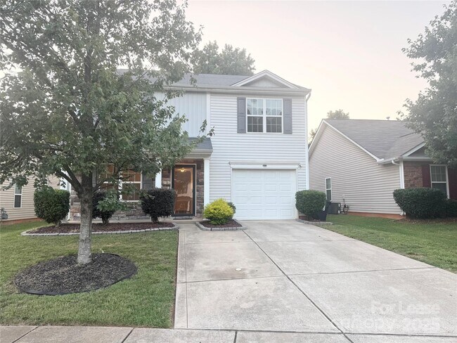 Building Photo - 815 Fescue Ct