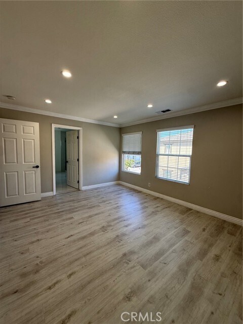 Building Photo - 436 N Placer Privado
