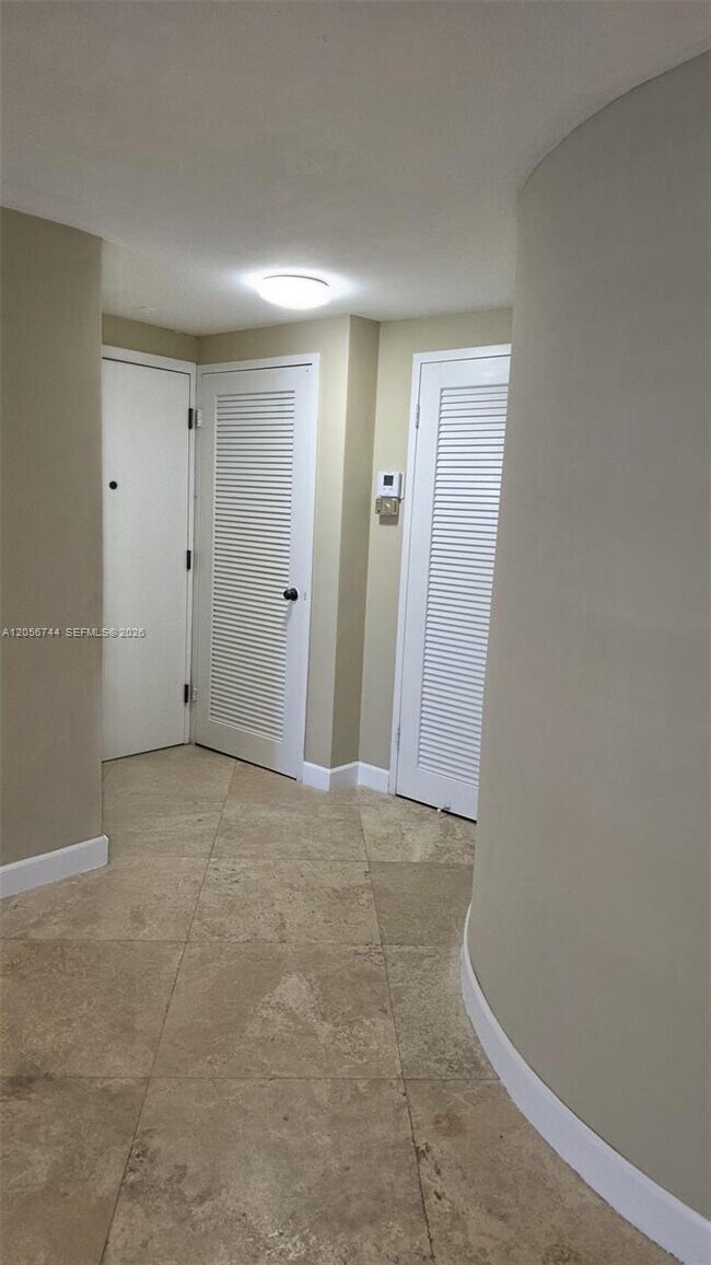 Building Photo - 5825 Collins Ave