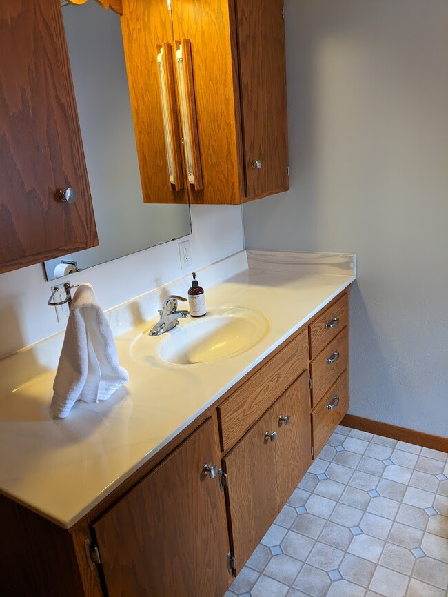 Main floor bathroom - 1012 3rd St
