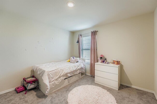 Building Photo - 144 Gunther Way