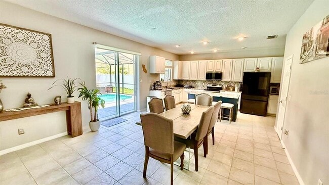Building Photo - 14748 Tullamore Loop