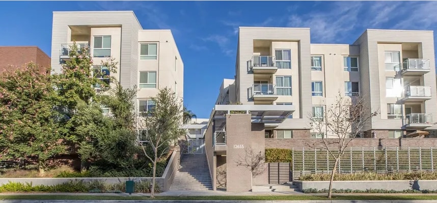 Building Photo - 12655 Bluff Creek Dr