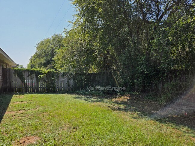 Building Photo - 10224 Hyacinth Ln
