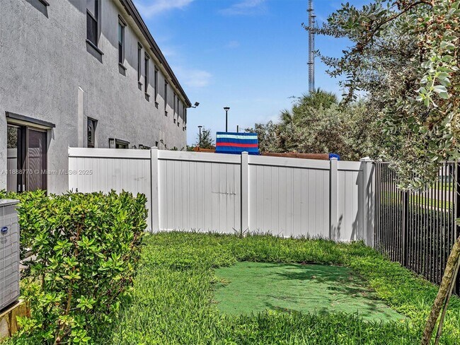 Building Photo - 20381 NW 4th Ave