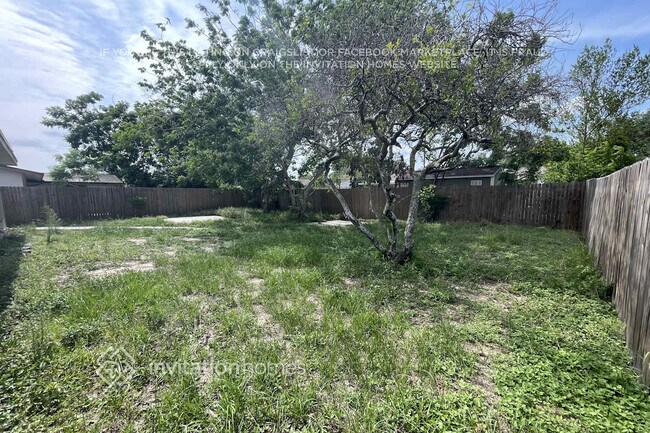Building Photo - 7020 Aspen Ave