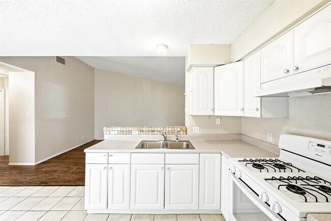 Building Photo - 10604 Lanshire Dr