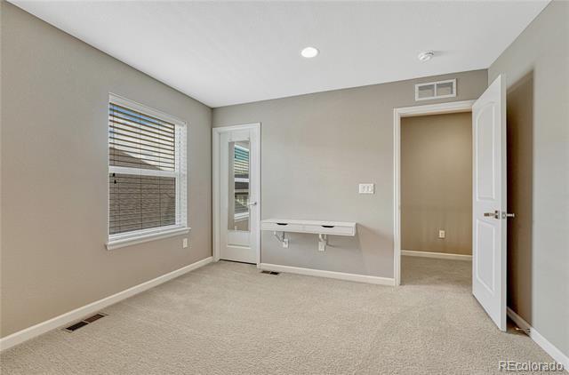 Building Photo - 681 E Dry Creek Cir