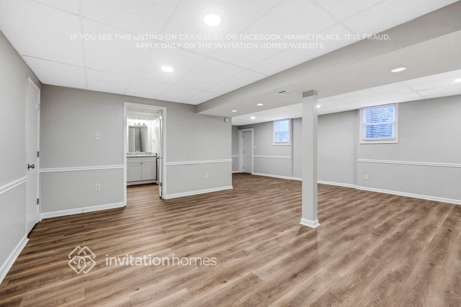 Building Photo - 3291 Niagara Dr