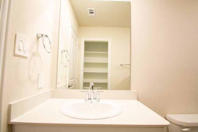 Building Photo - NEW Home, New Street, New Neighborhood! Wi...