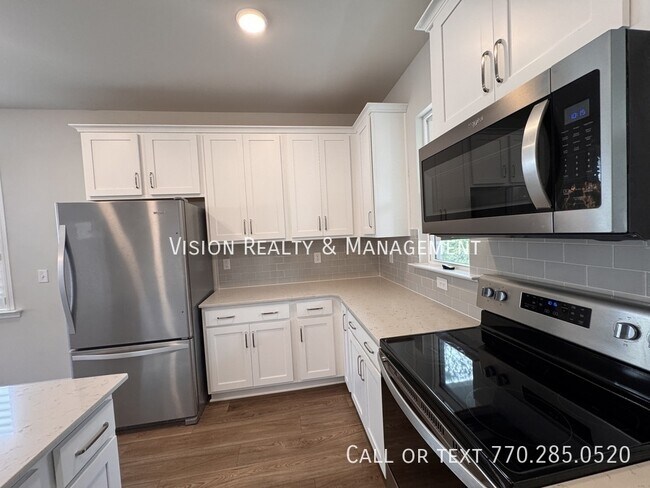 Building Photo - 141 Winding River Dr