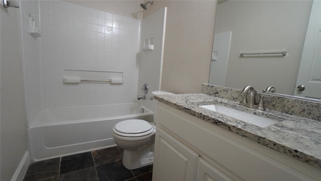 Building Photo - 2024 Wildwood Dr