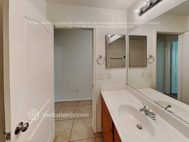 Building Photo - 28531 N Dolomite Ln