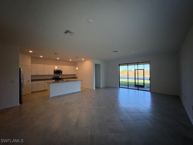 Building Photo - 15048 Palamos Cir