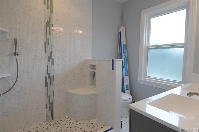 Building Photo - 53 Dewitt Ave