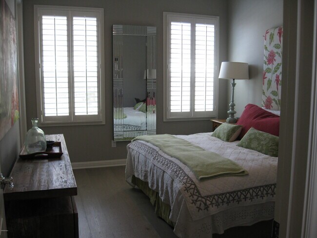 Building Photo - 7291 Range Vw Cir