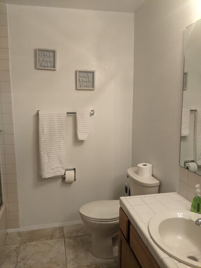 Building Photo - 1254 Escalera Pl