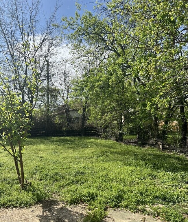 Building Photo - 5632 Mac Arthur Dr