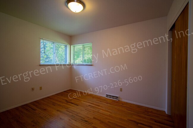 Building Photo - 1117 Fairview Dr