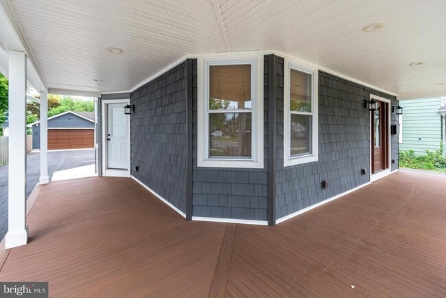 Building Photo - 2633 Nottingham Way