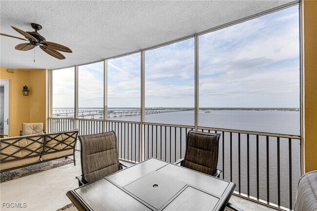 Building Photo - 2743 First St