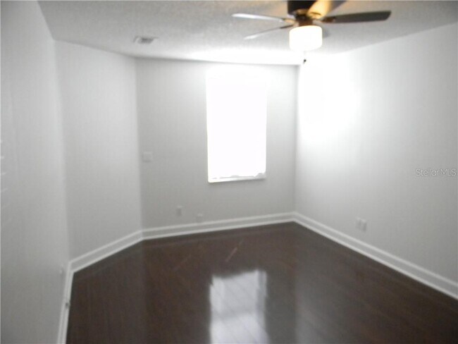 Building Photo - 8846 Coral Palms Ct