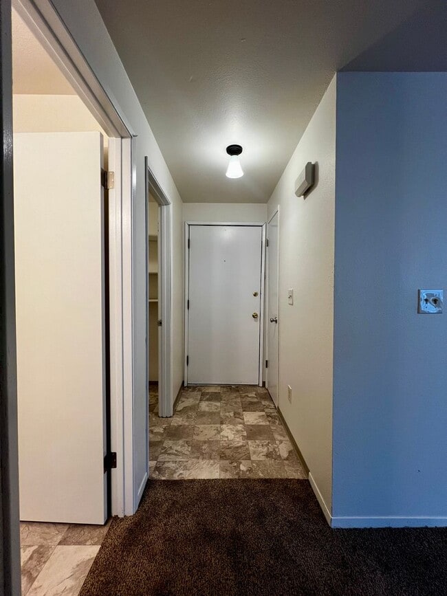 Building Photo - 4212 S 3rd St