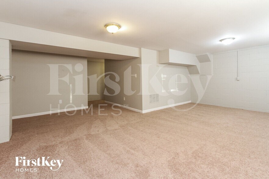 Building Photo - 3632 Margaret Ave