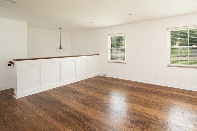 Building Photo - 11744 N Williamsburg Dr