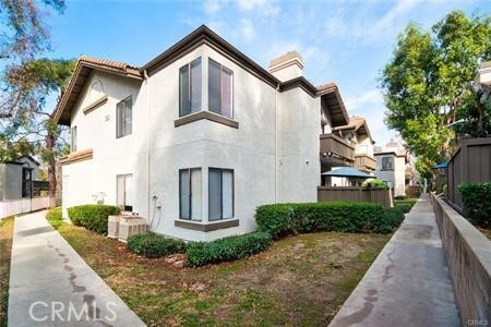 Building Photo - 22729 Lakeway Dr