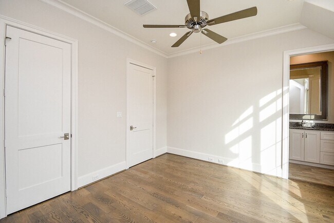 Building Photo - 810 Remington Glade Dr