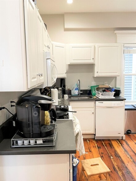 Building Photo - 2 Worcester St