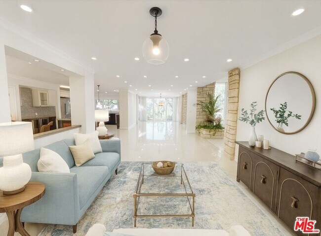 Building Photo - 1743 Stone Canyon Rd