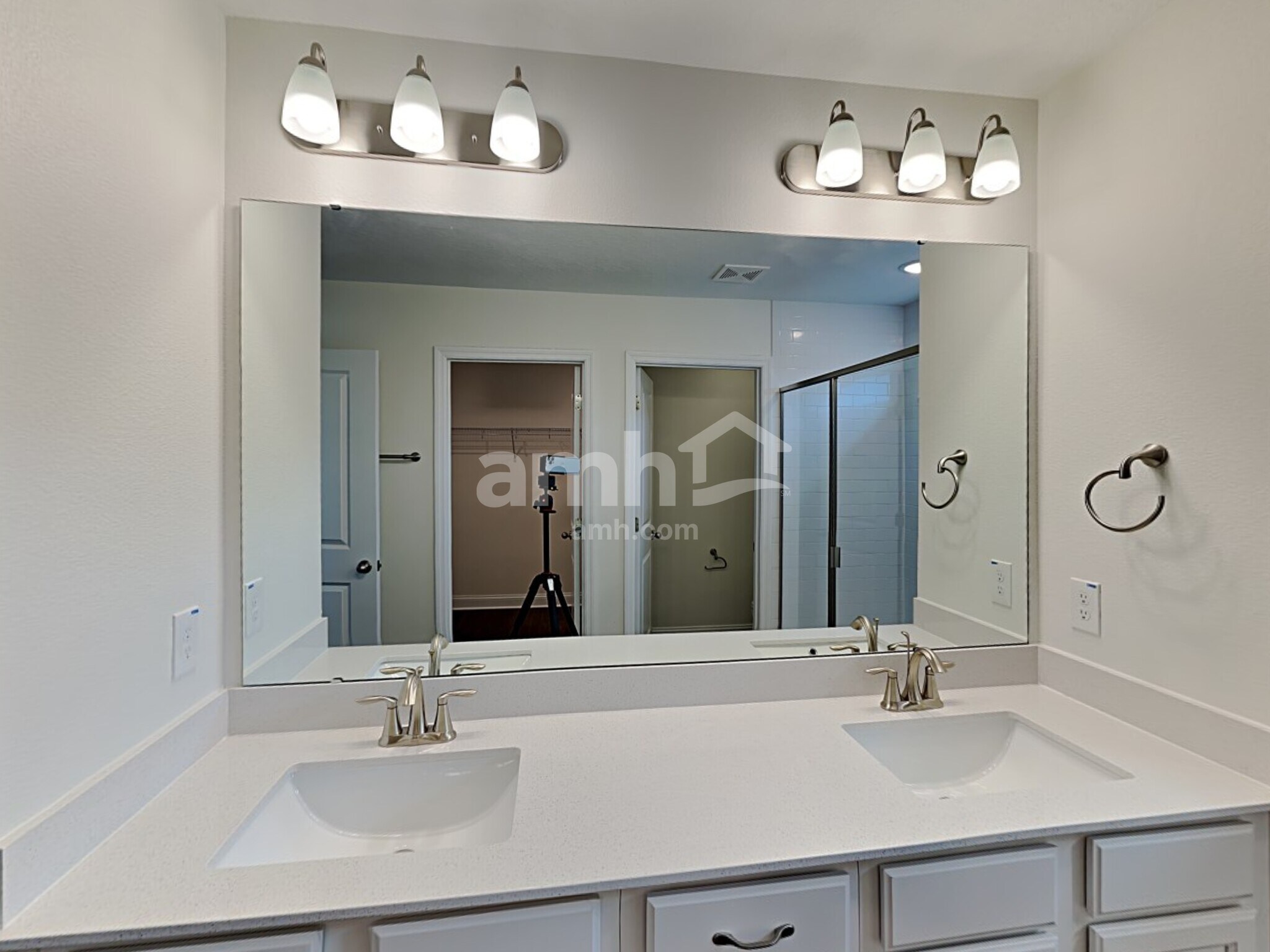 Building Photo - 6130 Little Blf Cir